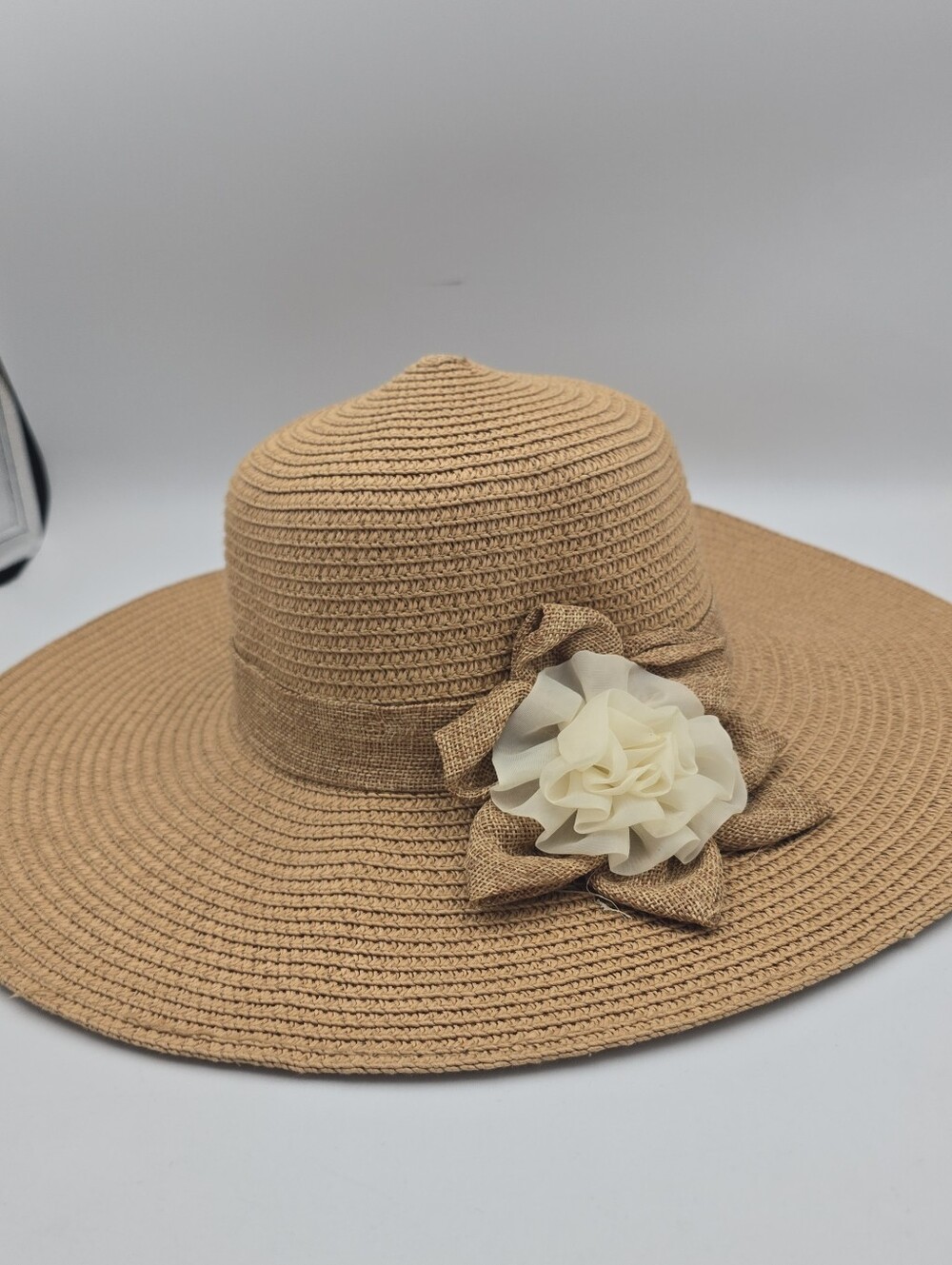 Women's Wide Brim Solid Straw Beige Sun Hat w/ Flower